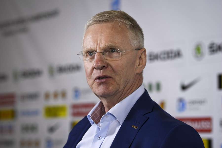 Kari Jalonen si po utkání s Rakouskem  postěžoval na rozhodčí.