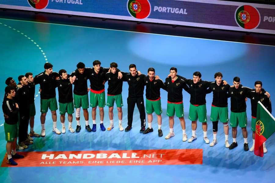 Portugal, que tinha sido afastado pela Islândia nos quartos de final, falhando a luta pelas medalhas