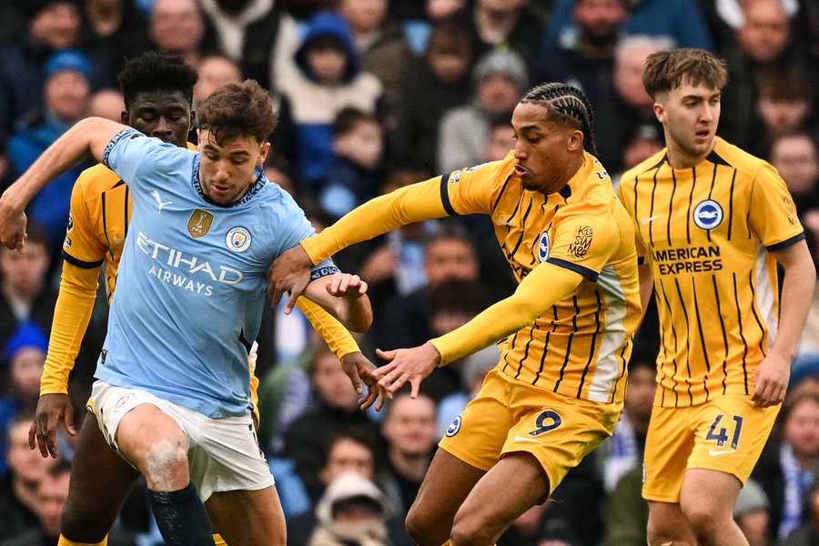 City empata com Brighton em casa e segue fora do G4 da Premier League