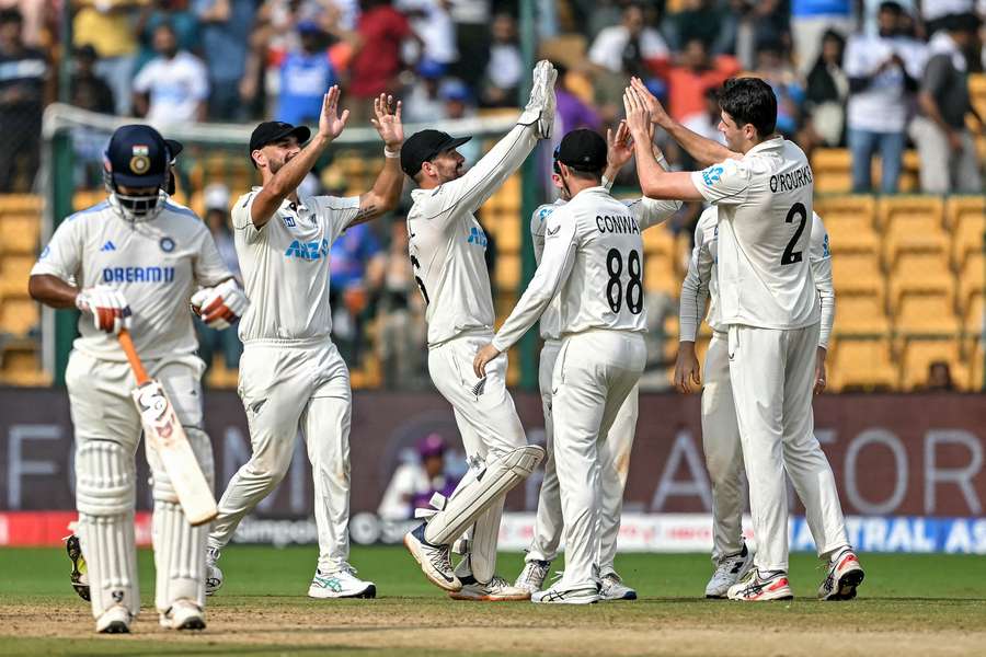 New Zealand celebrate finally dismissing Pant