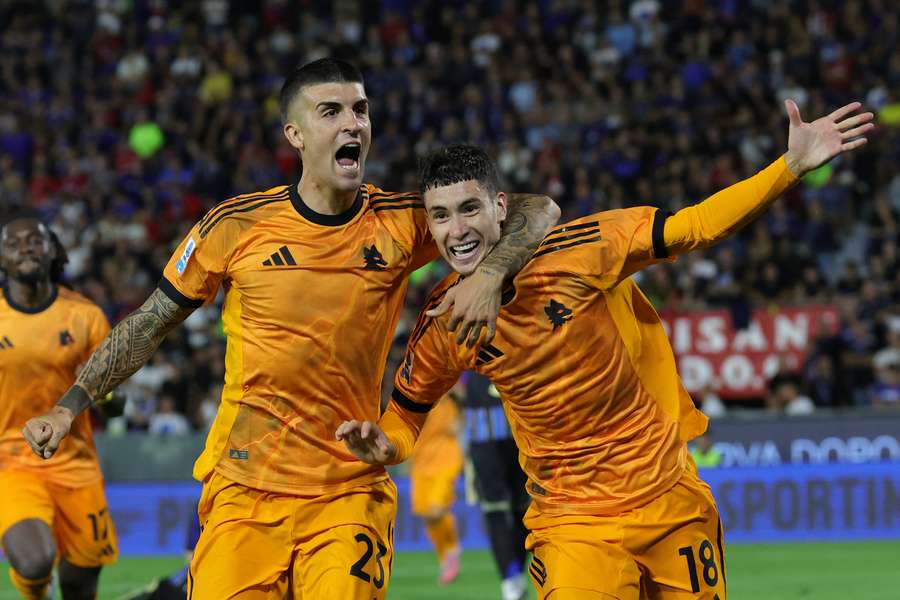 Matias Soulé esulta dopo il gol contro il Pisa