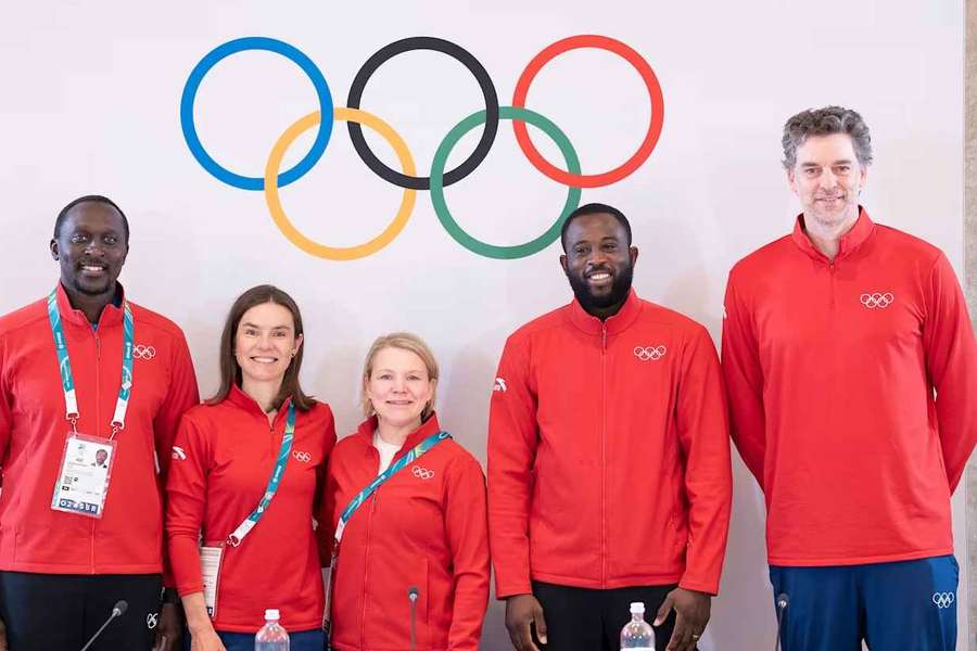 Pau Gasol, a la derecha, presidente de la Comisión de Atletas