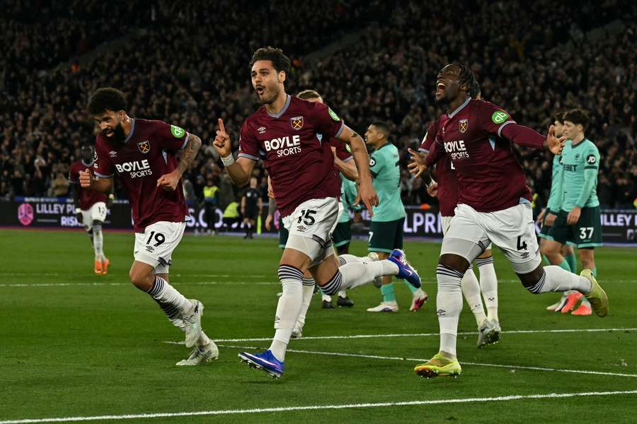 West Ham controlou a partida com tranquilidade para respirar na Premier League
