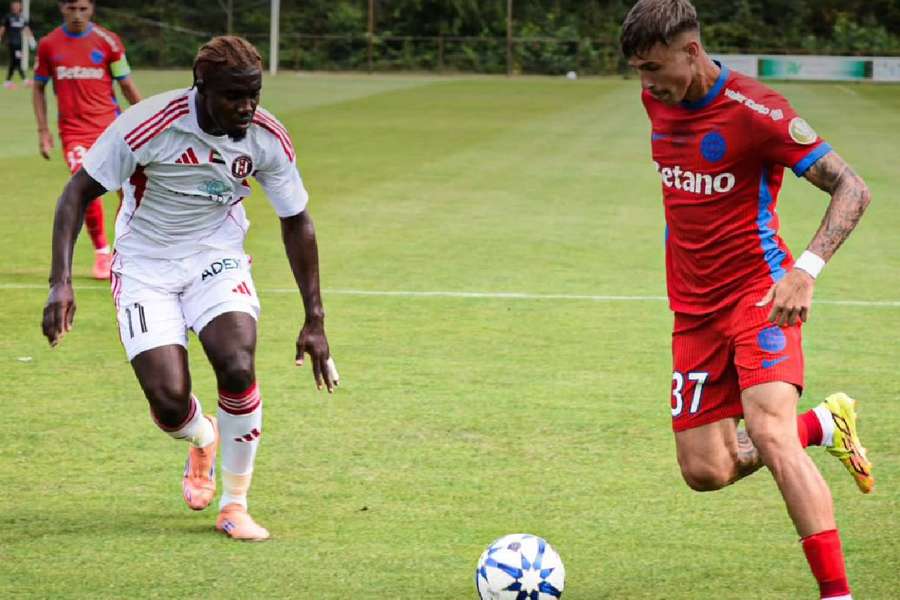 În cel de-al doilea amical al verii, FCSB a învins-o pe Al Jazira, formație antrenată de Cosmin Olăroiu, grație unui gol marcat de Tavi Popescu În cel de-al doilea amical al verii, FCSB a învins-o pe Al Jazira, formație antrenată de Cosmin Olăroiu, grație unui gol marcat de Tavi Popescu