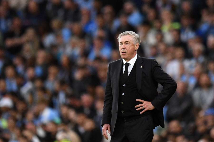 Carlo Ancelotti føler sig fortsat sikker på sin stilling i Real Madrid.