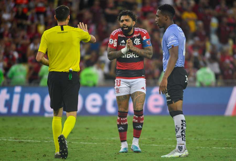 Grêmio x LDU: veja escalações, desfalques e arbitragem da partida pela Copa  Sul-Americana, futebol