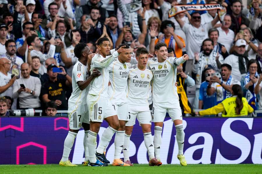 Real Madryt będzie domagał się odszkodowania od UEFA w sprawie Superligi Real Madryt będzie domagał się odszkodowania od UEFA w sprawie Superligi