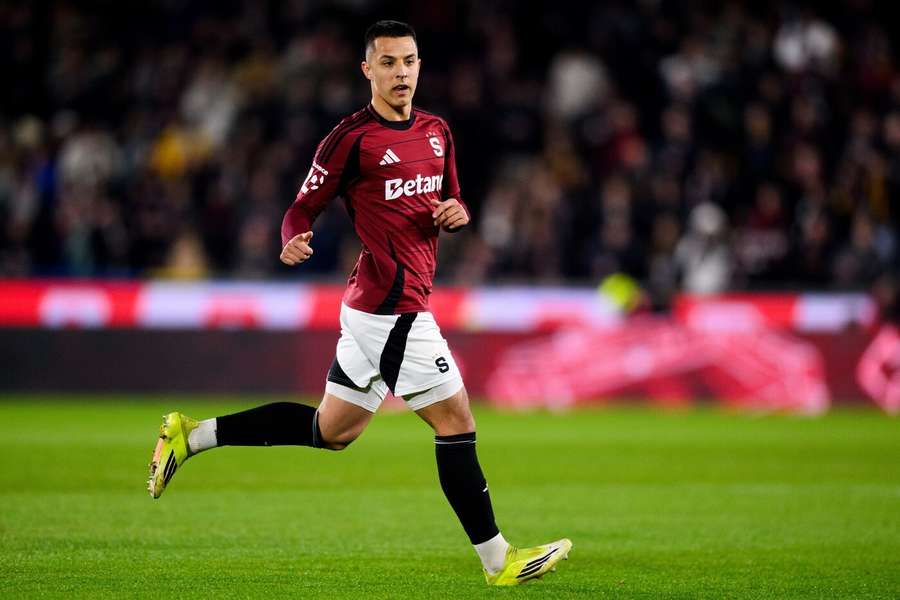 Hugo Sochůrek je prvním hráčem narozeným v roce 2008 a později, který nastoupil v české lize