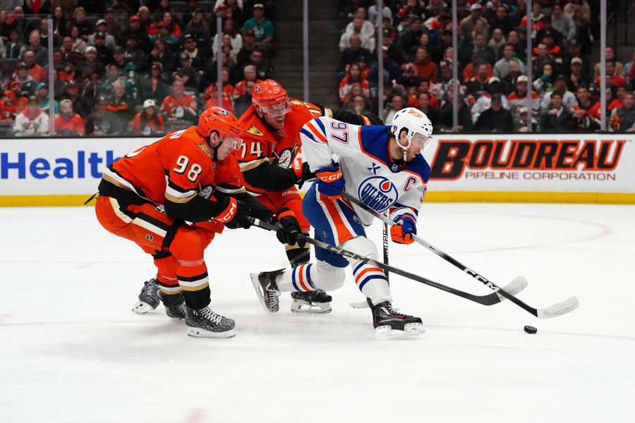 Connor McDavid playing against Anaheim Ducks in the first round of the playoffs 