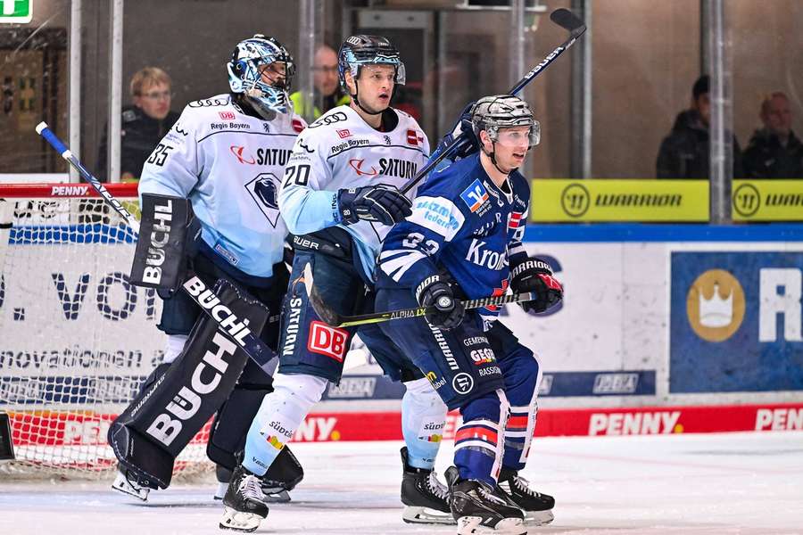 Kevin Reich (l., Nr. 35) und Emil Quaas (Nr. 20) wechseln aus Ingolstadt nach Iserlohn.