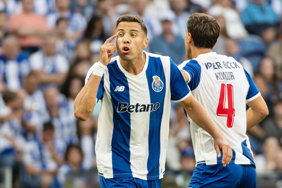 FC Porto złożyło skargę do federacji w związku z kontuzją Bednarka, klub domaga się odszkodowania FC Porto złożyło skargę do federacji w związku z kontuzją Bednarka, klub domaga się odszkodowania