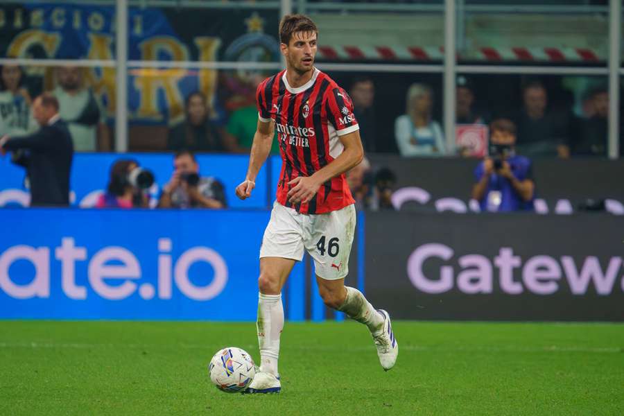 Matteo Gabbia marcou diante do Inter de Milão