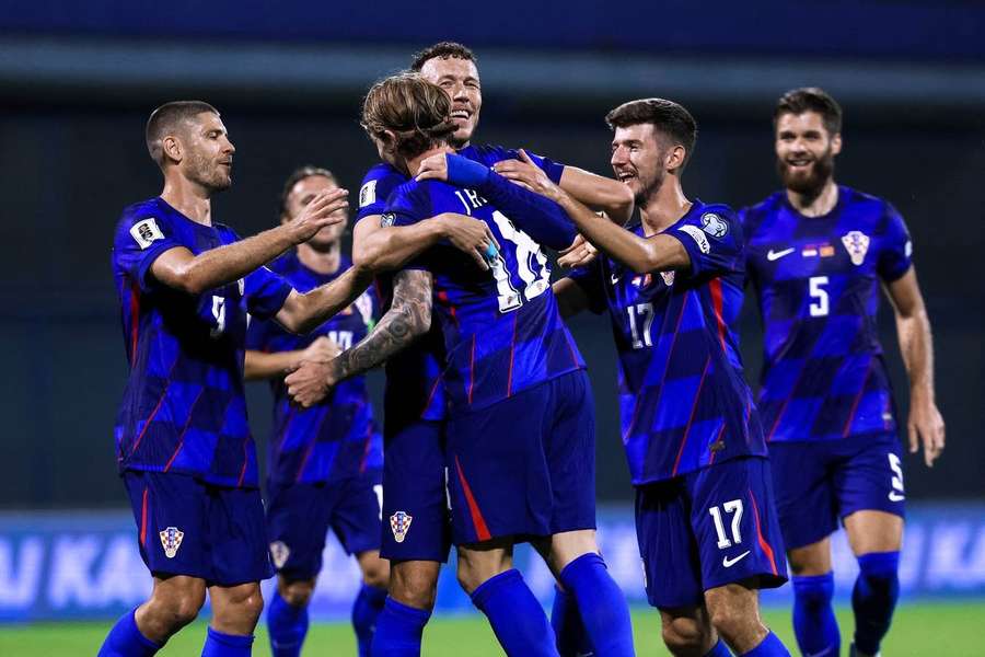 Chorvati porazili Černou Horu 4:0 a dostali do čela skupiny před Česko