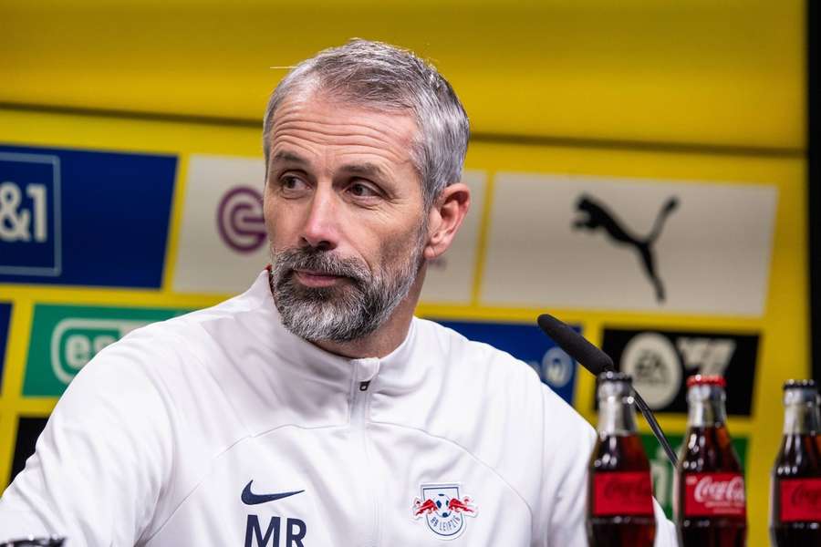 Marco Rose na conferência de imprensa após o jogo em Dortmund. Marco Rose na conferência de imprensa após o jogo em Dortmund.