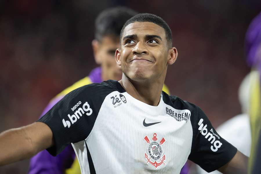 Gui Negão, de apenas 18 anos, marcou o seu terceiro golo nos últimos três jogos pelo Corinthians