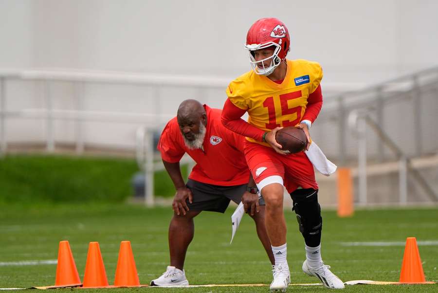 Patrick Mahomes participating in team practice