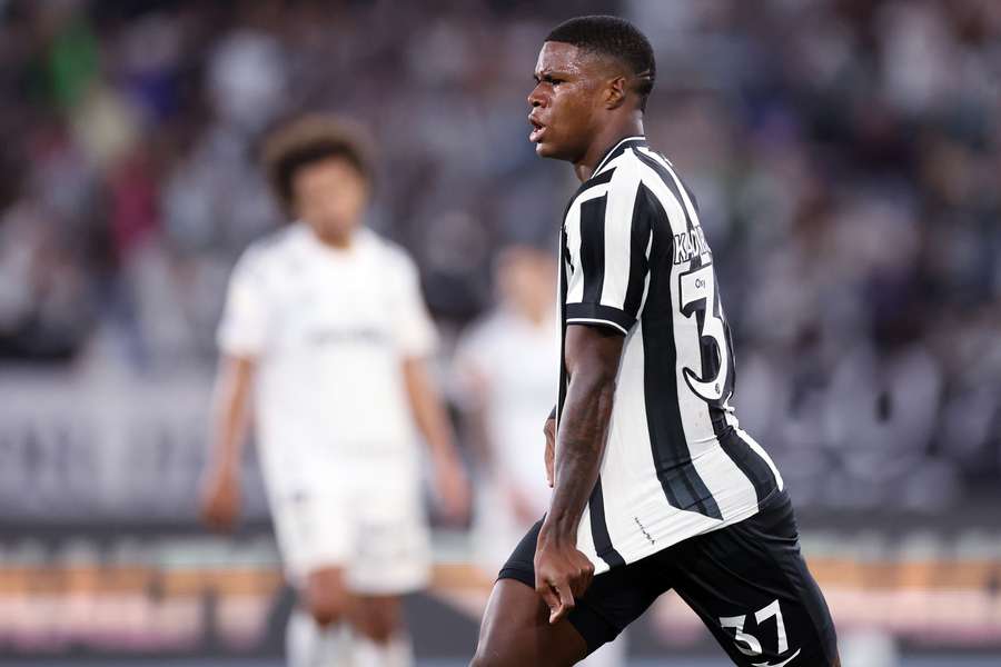 O Botafogo arrancou uma vitória graças aos seus garotos O Botafogo arrancou uma vitória graças aos seus garotos