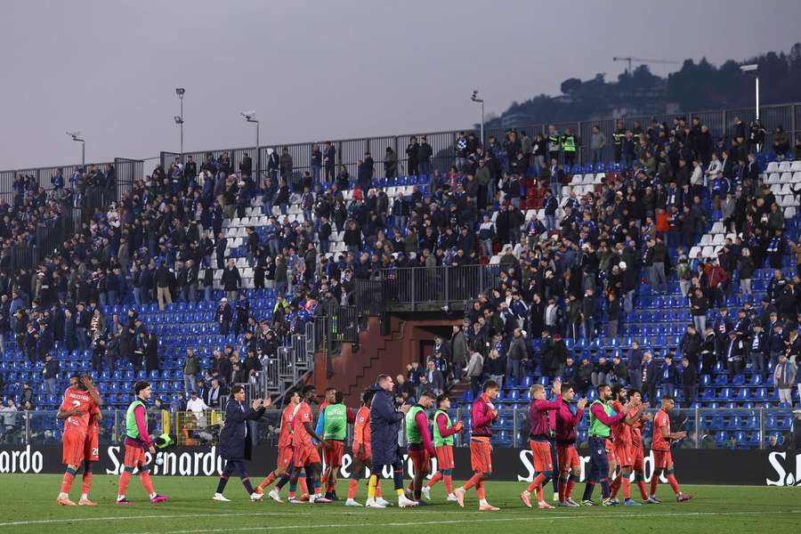 Probleme pe stadion Probleme pe stadion