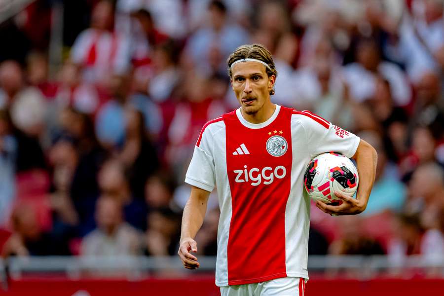 Mika Godts en Ligue des champions.