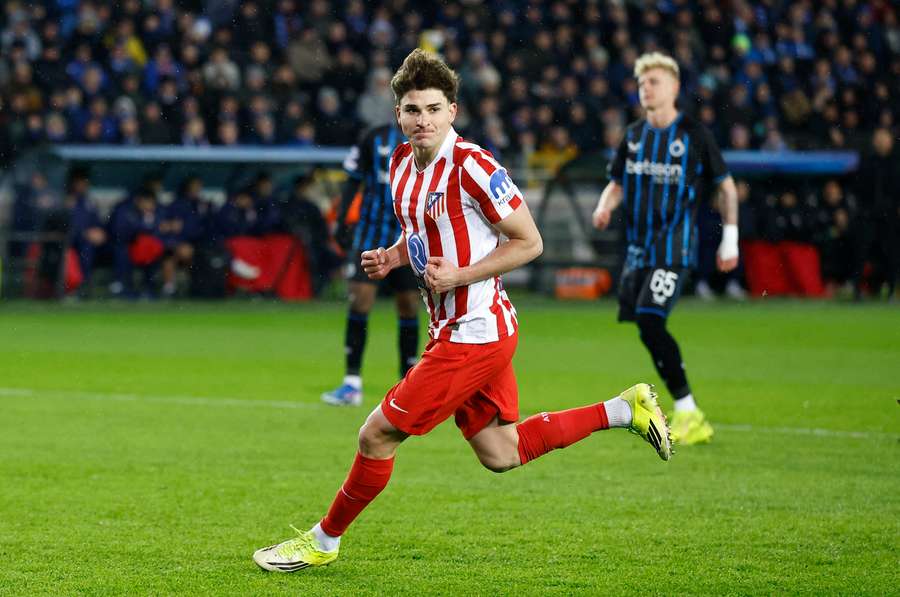 INSIDER: Alvarez leaving Atletico Madrid for Barcelona despite Arsenal push INSIDER: Alvarez leaving Atletico Madrid for Barcelona despite Arsenal push