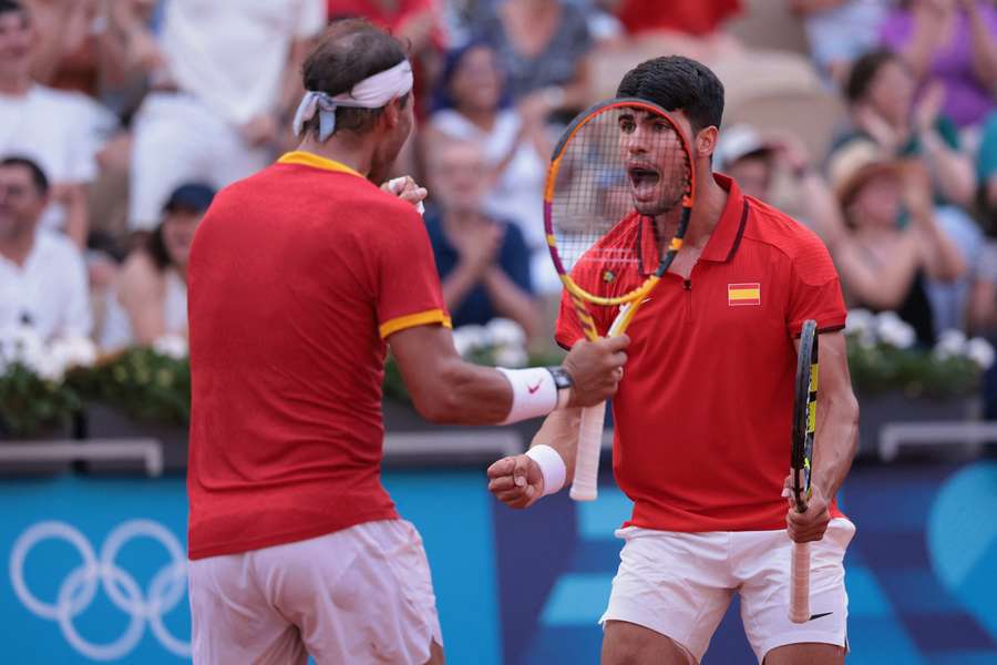 Nadal and Alcaraz march on in Paris