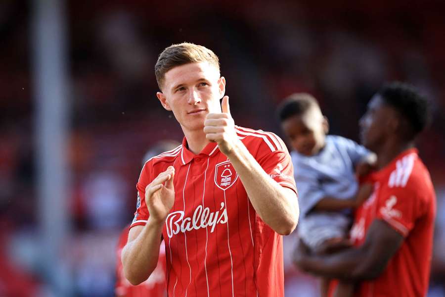 Nottingham Forest star Elliot Anderson with his thumb up
