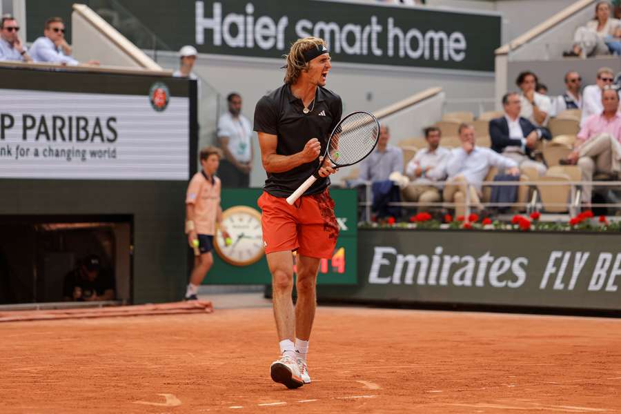 Alexander Zverev ist mit seinem emotionalen Halbfinaleinzug bei den French Open noch nicht zufrieden.