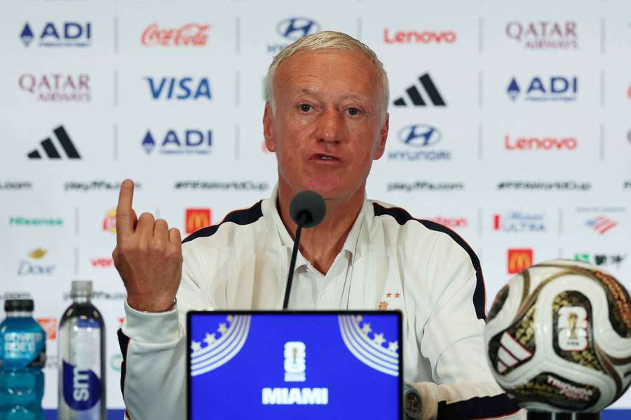Didier Deschamps, en rueda de prensa Didier Deschamps, en rueda de prensa