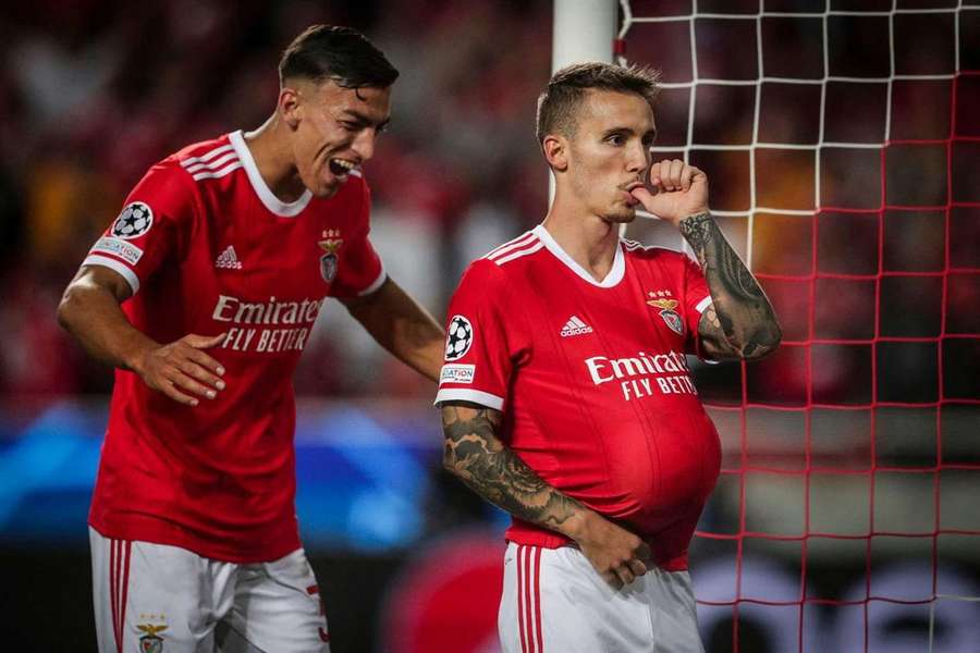 Grimaldo dice adiós al Benfica tras ocho temporadas en la roja