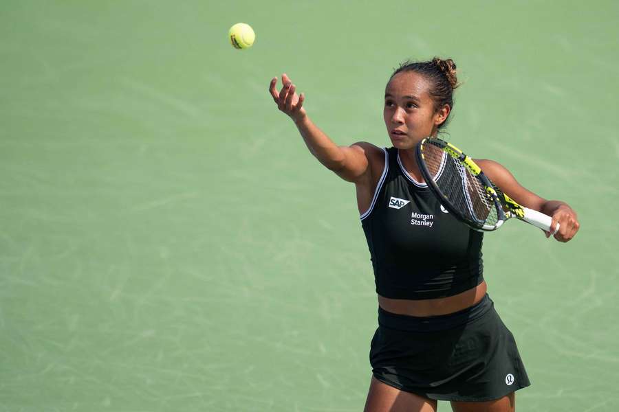 Leylah Fernandez of Canada tosses the ball to serve