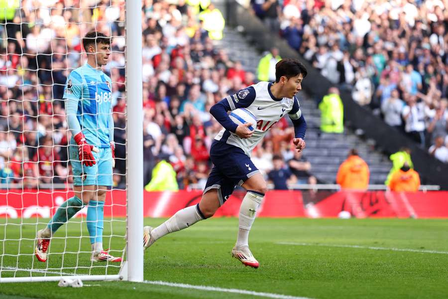 Tottenham come from behind against Bournemouth to rescue point