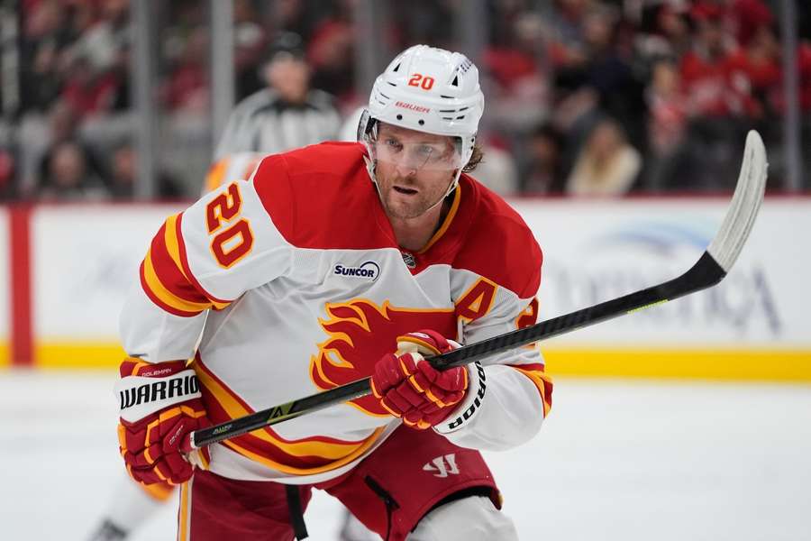 Latest NHL trade buzz: Flames trade Blake Coleman (pictured)