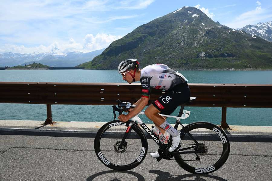 El portugués Joao Almeida ha ganado la cuarta etapa del Tour de Suiza.