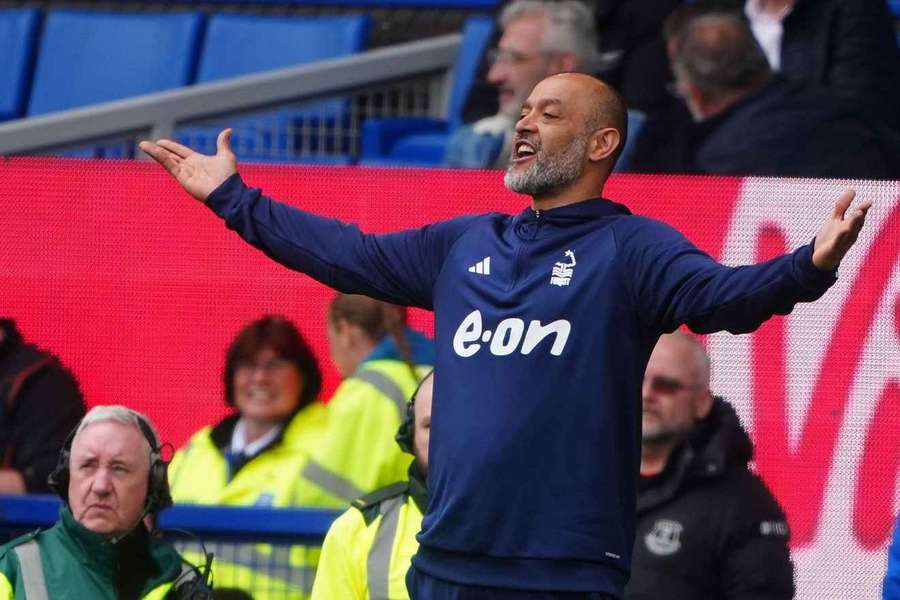 Nuno Esprito Santo tijdens de wedstrijd tussen Everton en Forest