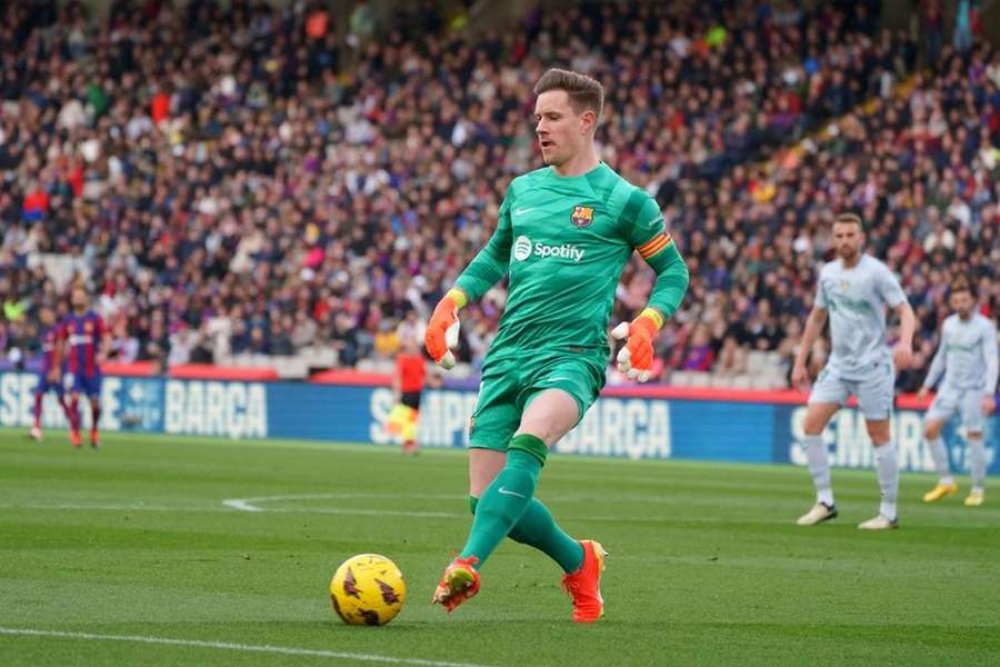 Ter Stegen foi emprestado pelo Barcelona ao Girona