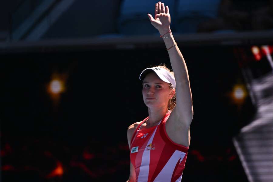 Elena Rybakina celebrates after her victory against Emerson Jones
