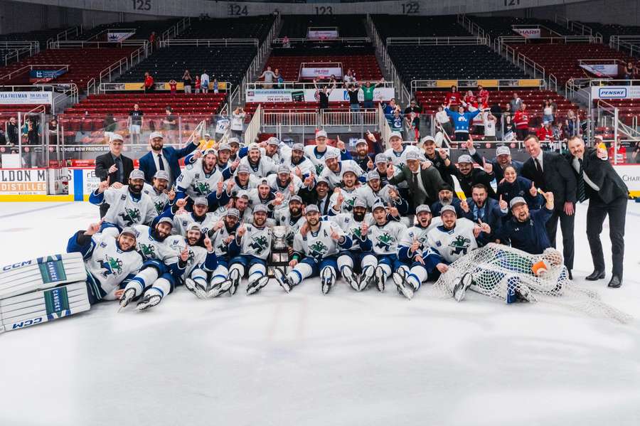 Abbotsford je majstrom AHL. Abbotsford je majstrom AHL.