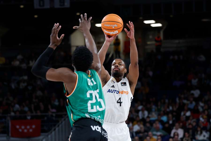 El Real Madrid hace oficial el adiós de Dennis Smith Jr El Real Madrid hace oficial el adiós de Dennis Smith Jr