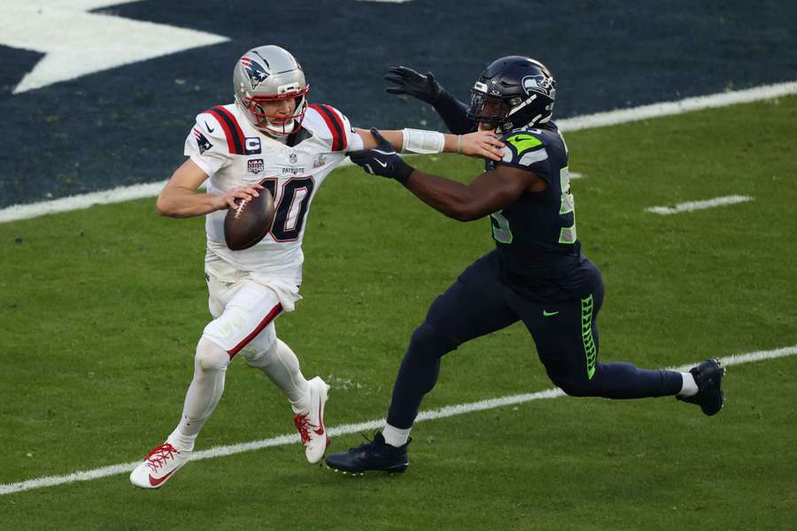 Drake Maye (left) in action during the Super Bowl