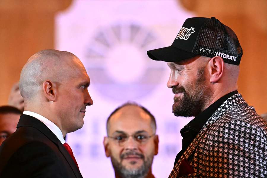 Fury i Usyk czekają na rewanżowe starcie o pasy mistrzowskie w wadze ciężkiej