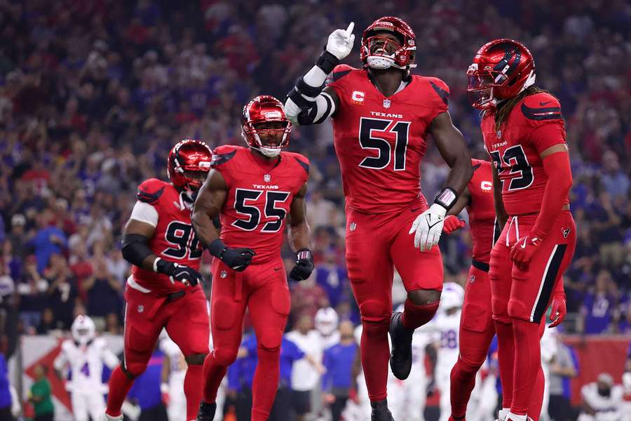 Houston Texans defence celebrates a sack