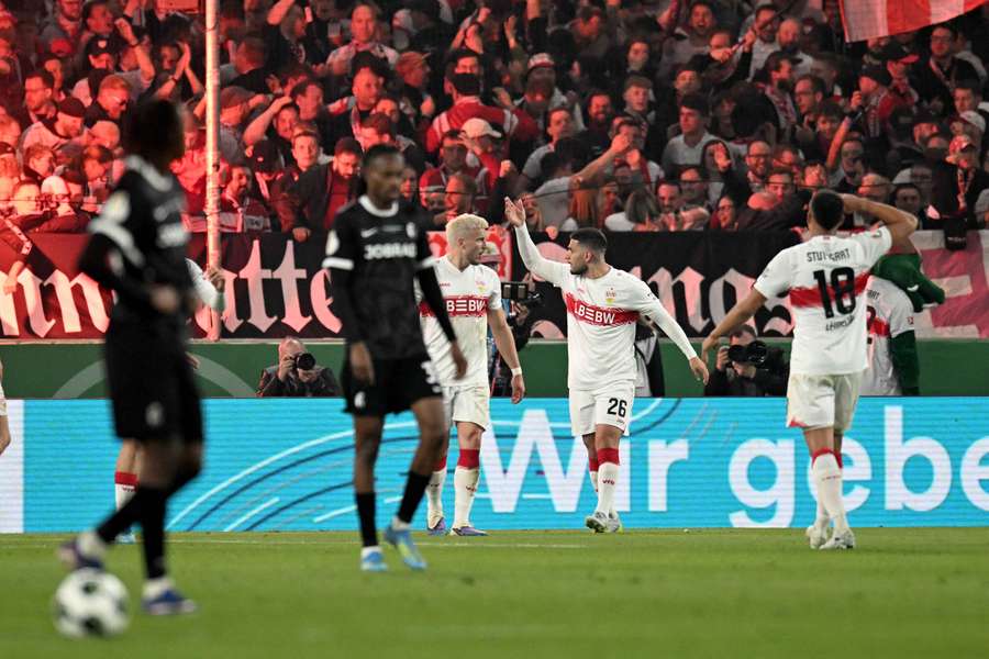 Stuttgart porazil Freiburg a postoupil do finále domácího poháru.