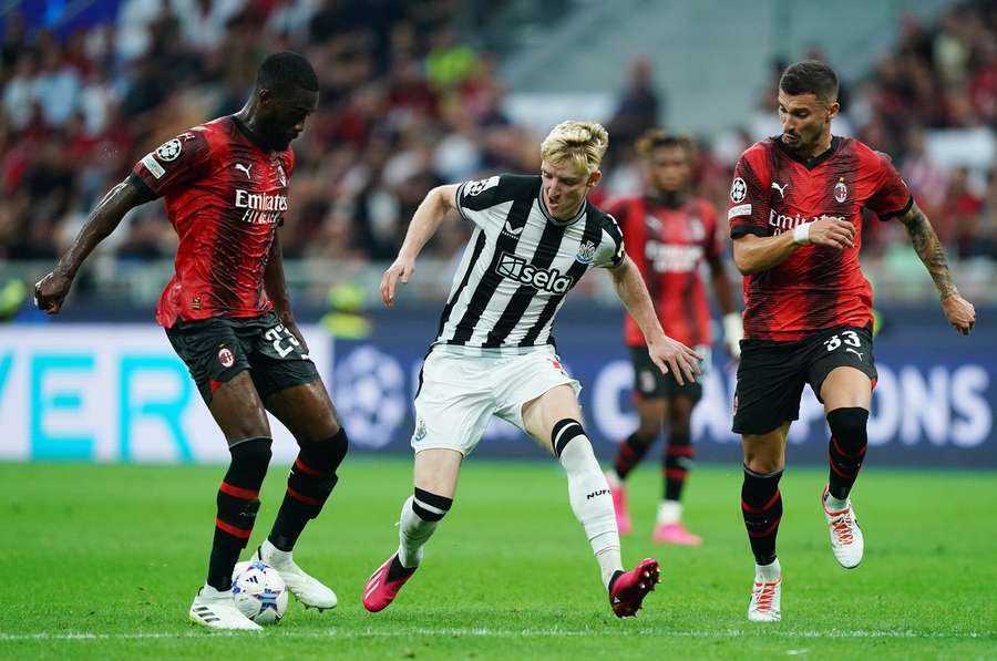 AC Milán hostí na úvod Ligy mistrů Newcastle.
