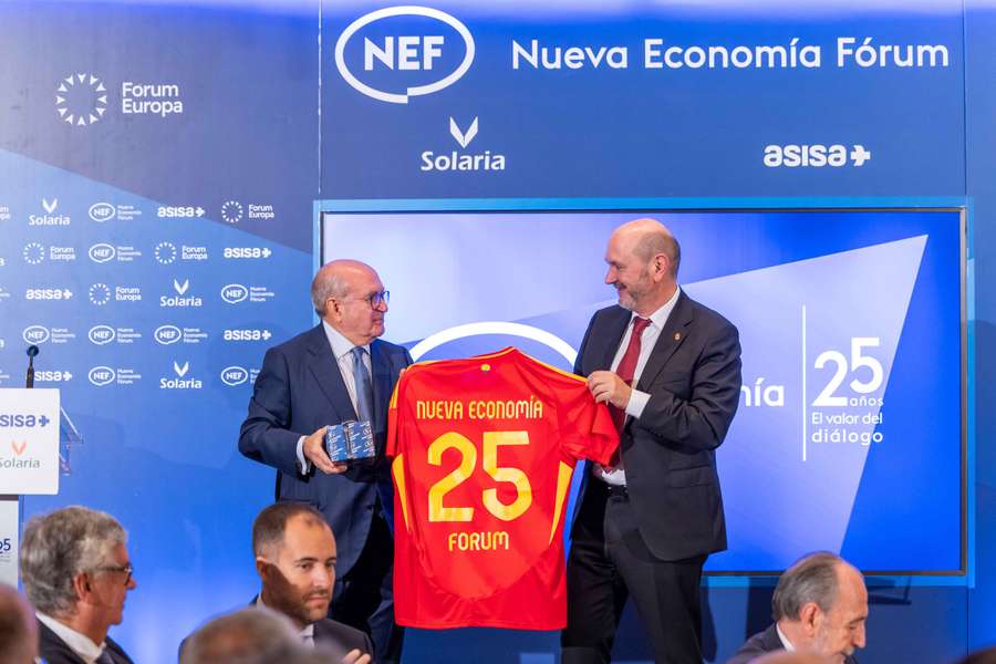 Louzán, en el foro de Nueva Economía