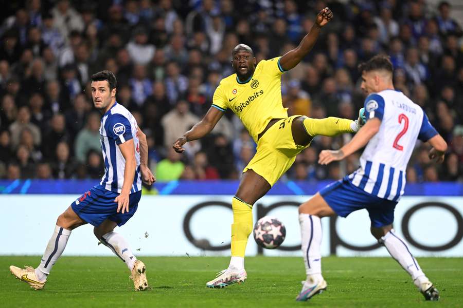 Romelu Lukaku contra o FC Porto na Liga dos Campeões