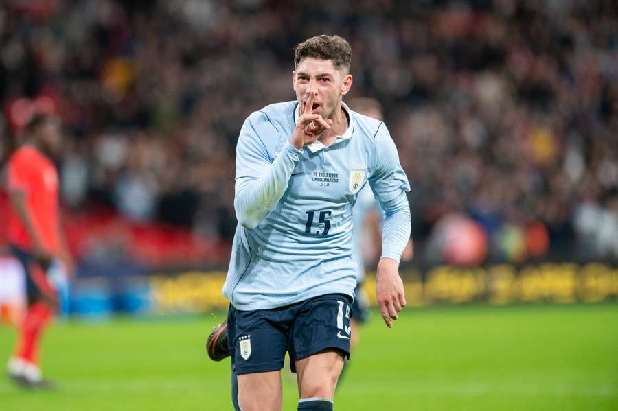 Federico Valverde din Uruguay sărbătorește după ce a marcat un gol în amicalul internațional dintre Anglia și Uruguay