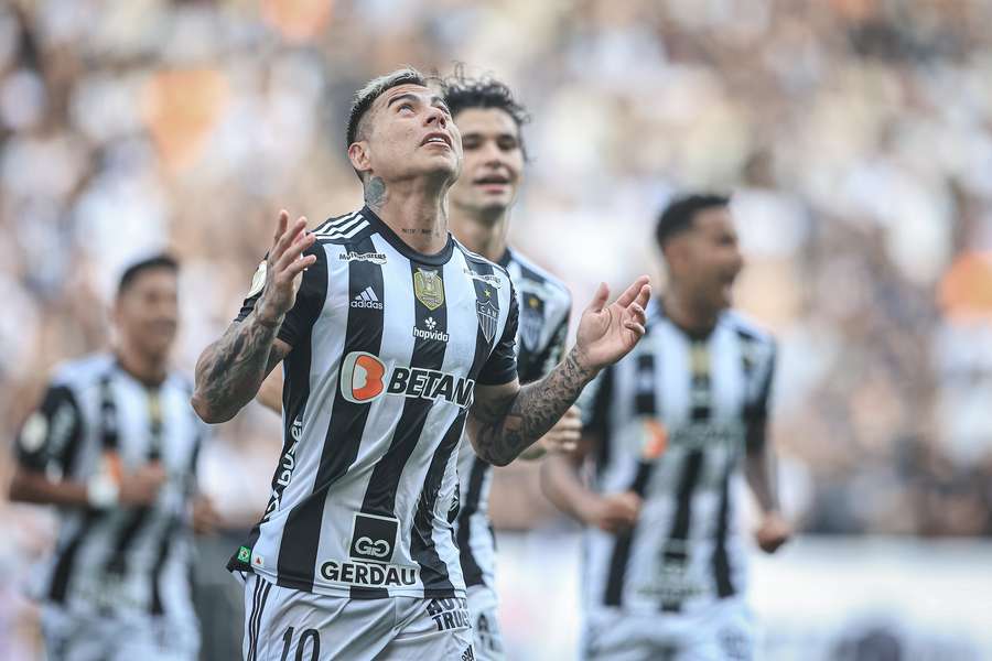 Galo bate Corinthians e garante Libertadores, mas fica fora do G6