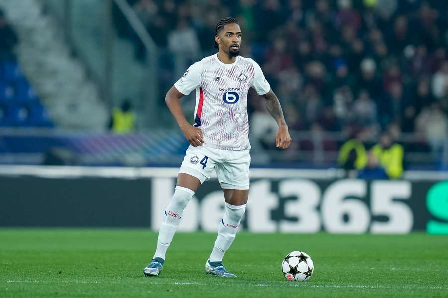 Alexsandro contra o Bolonha no final de novembro