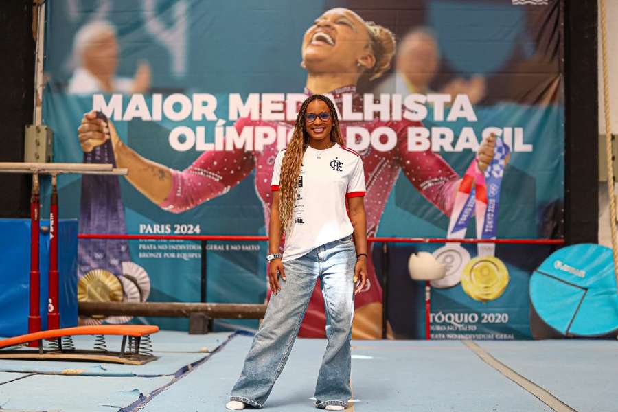 Rebeca Andrade é a maior medalhista da história do Brasil em Jogos Olímpicos, com seis subidas ao pódio