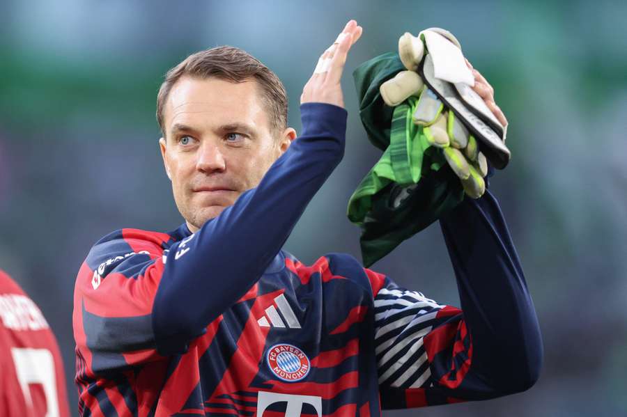 Manuel Neuer soll seinen Vertrag bis 2027 verlängern. Manuel Neuer soll seinen Vertrag bis 2027 verlängern.